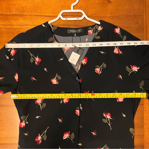Dynamite Black Floral Button Down Wrap Dress V Neck Long Sleeves NWT Size S - Picture 16 of 17